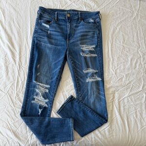 SOLD: NWOT American Eagle High Rise Jeggings